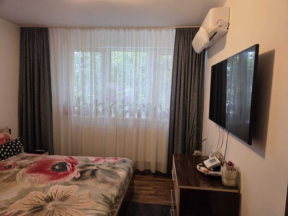 Apartament de vanzare cu 3 camere Pajura