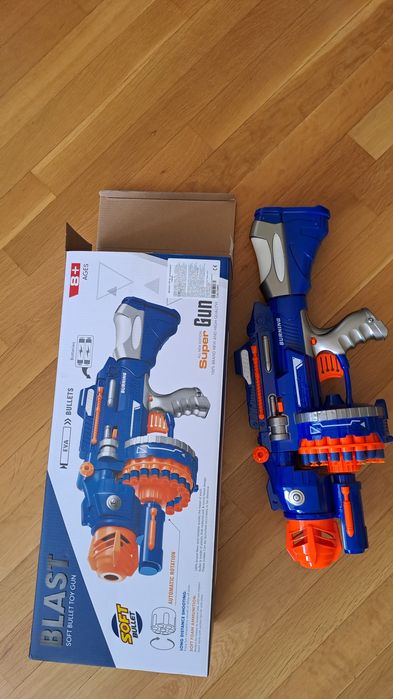 Голям бластер играчка