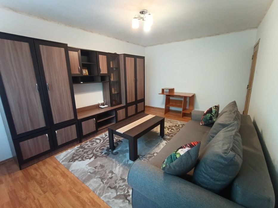Vând apartament 2 camere