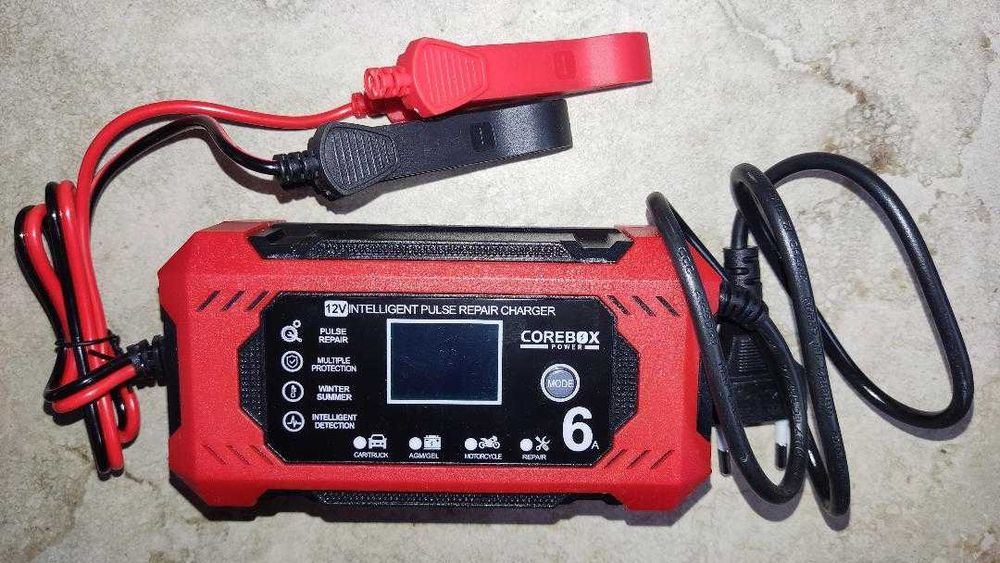 Интелигентно зарядно устройство за акомулатор 12V с LCD дисплей, 6A