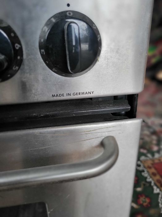 Фурна за вграждане AEG