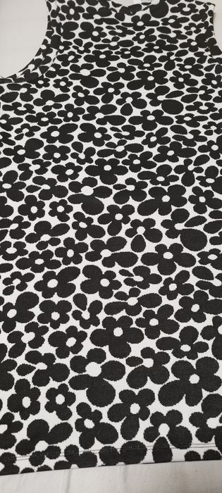 Нова рокля ХХЛ.С етикет.18лв.