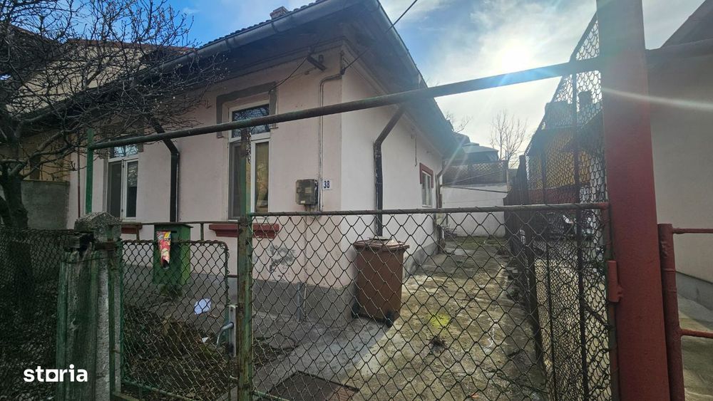 Casa tip langa Maternitatea Giulesti - Regie