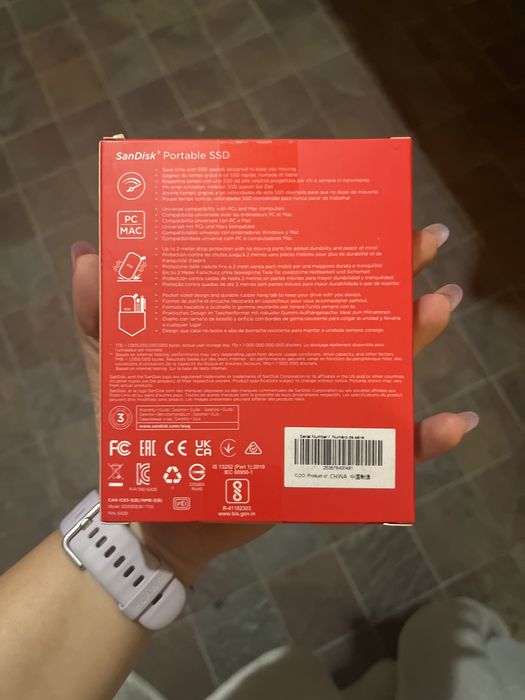 San Disk SSD 1 TB
