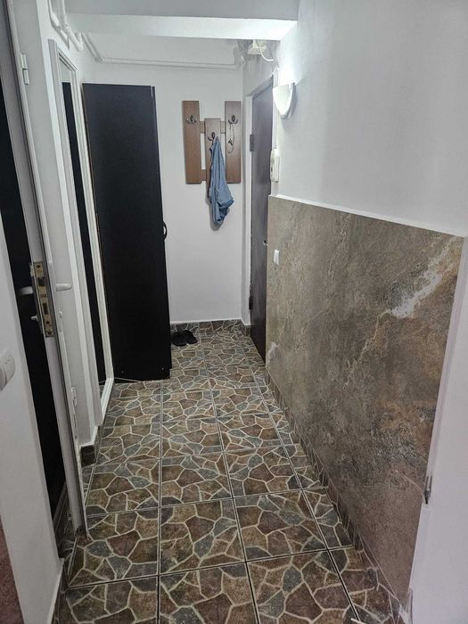 Inchiriez apartament 3 camere, sector 5
