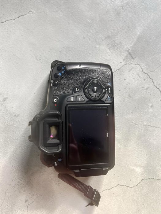 Canon EOS 60D – Stare Foarte Bună + Kit Complet