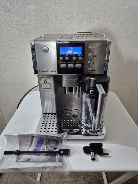 Кафеавтомат Delonghi PrimaDonna