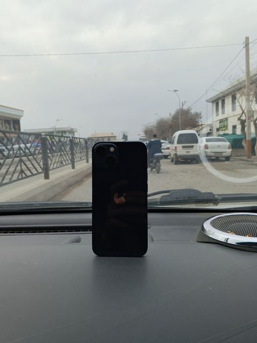 Iphone 13 sotiladi