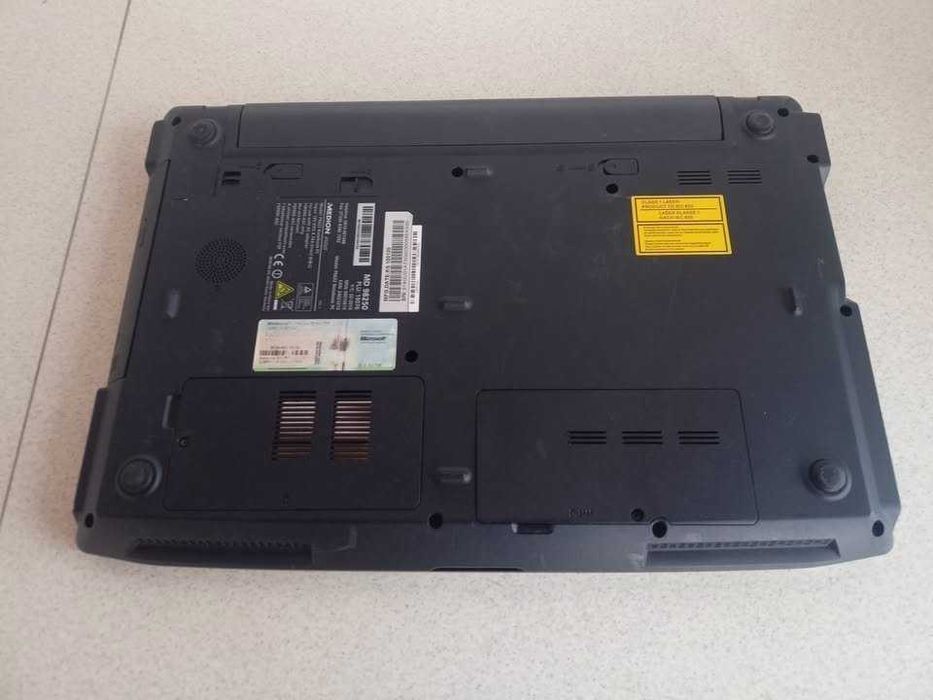 Laptop Medion P6620 display 15,6 procesor I3-M350 ram8g Nvidia HDD500g