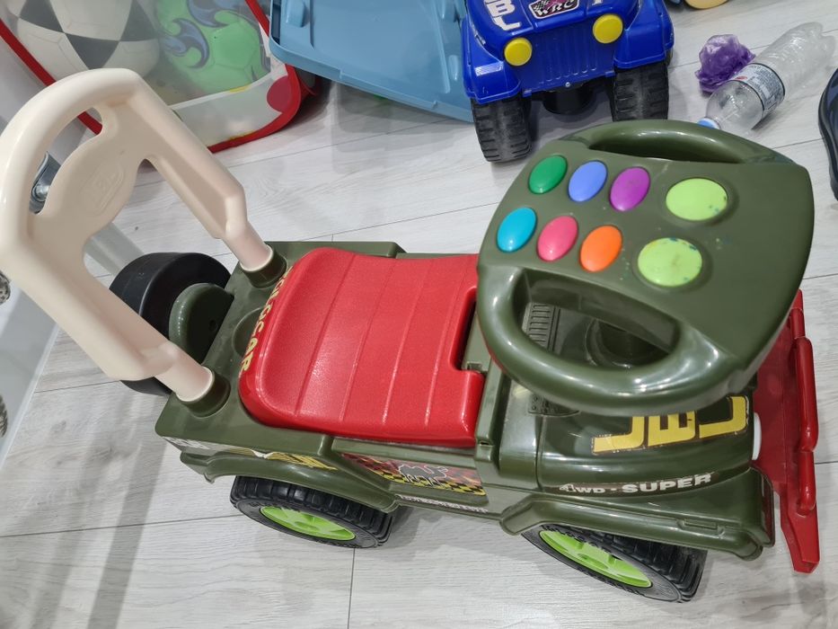 Машинка детская б/у