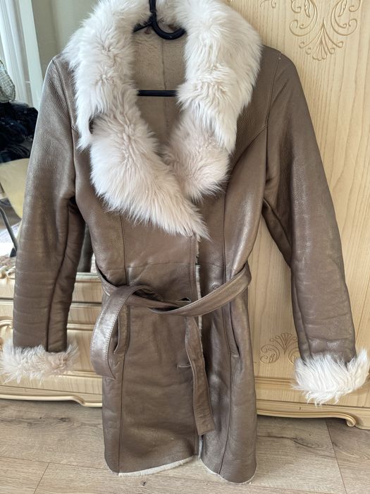 Дубленка женскаяи