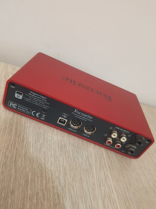Zvuk karta Focusrite 2i4