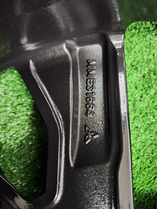 Мицубиши-19цола-5/114,3-ЕТ-46:Ж-8 оригинални