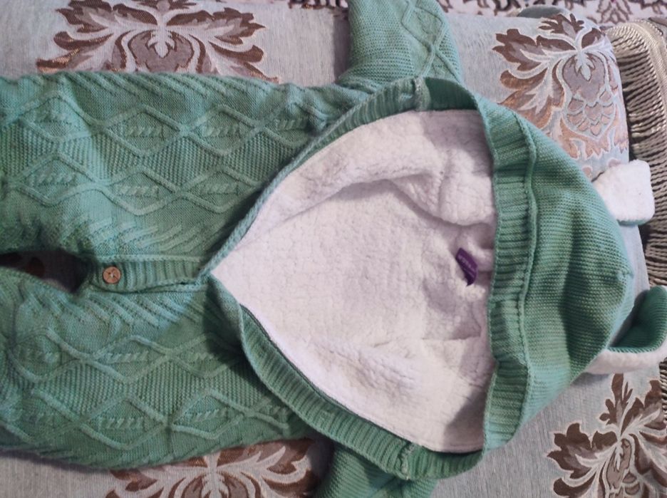 Продаю комбинезон детский