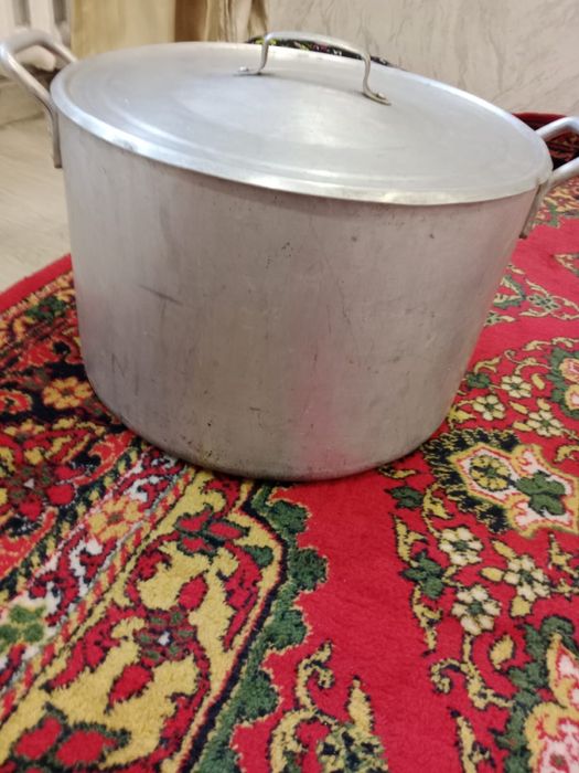 Кастрюля в хорошем состочнии