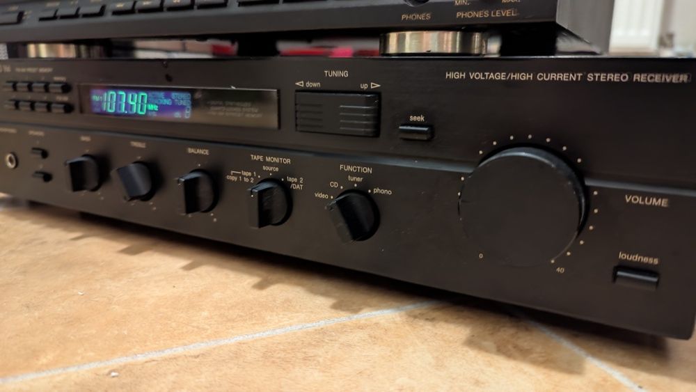 Amplituner Harman Kardon HK 440 Vxi musik