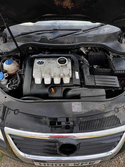 Vanzare piese/intreg passat B6