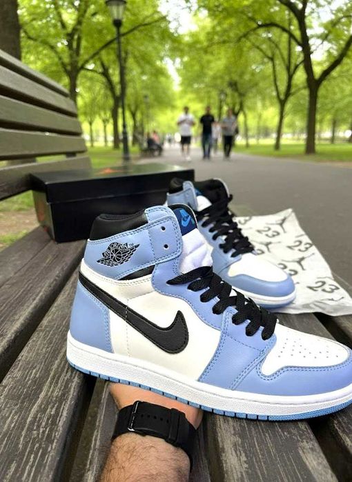 Adidasi Nike Jordan 1 High University Blue - Produs Unisex Premium