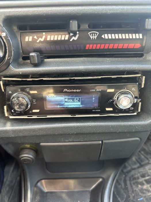 Дельфин магнитофон