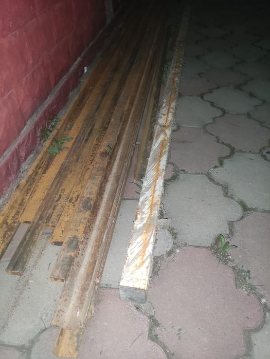 Продам уголок,квадрат