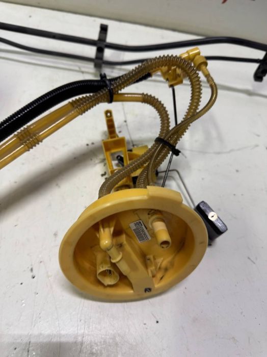 Pompa rezervor preincalzitor motorina combustibil 2.0 BMW E90 E91 E92