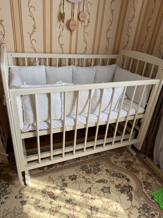 Детская кроватка манеж