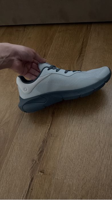 Новые кроссовки Anta
