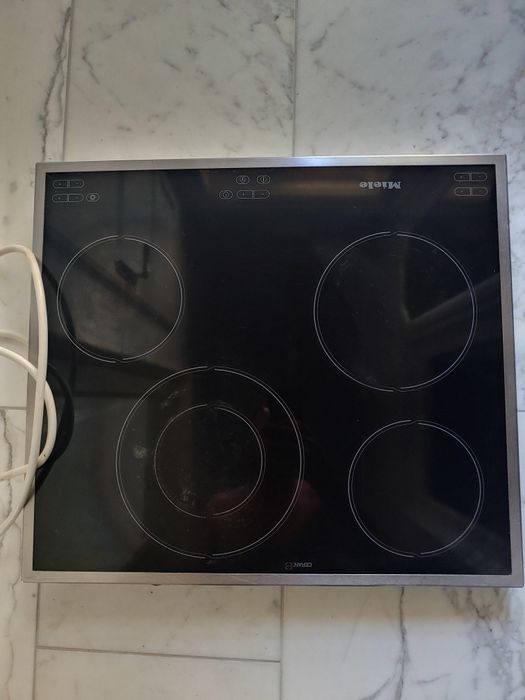 Plita vitroceramica Miele