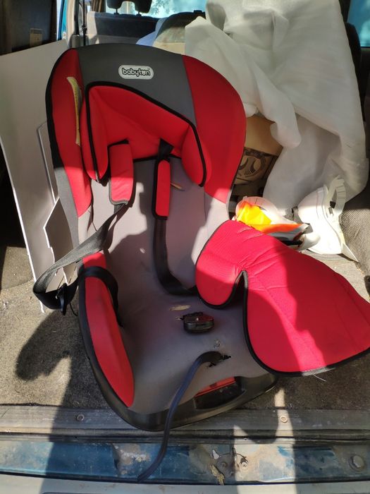 Срочно продам детское автокресло