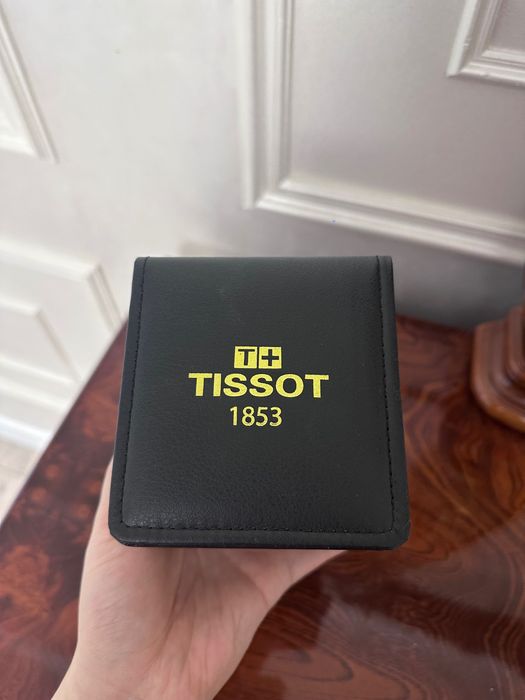 новые мужские часы