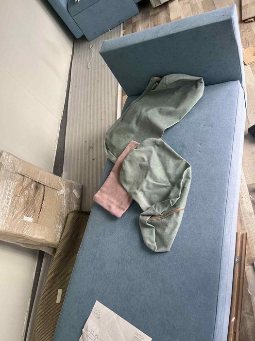 Разтегателен диван Дани М