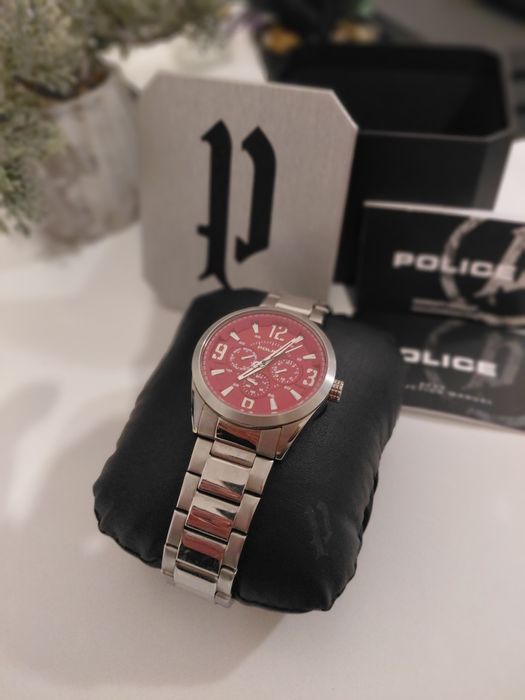 Vând ceas Police
