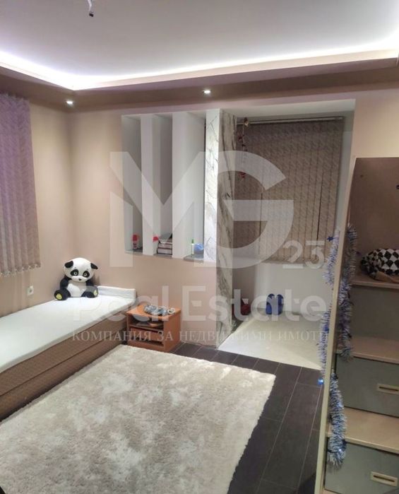 Етаж от къща в Пловдив-Прослав площ 90 цена 160000