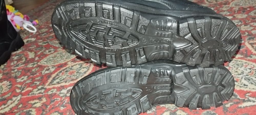 Ботинки летнии...