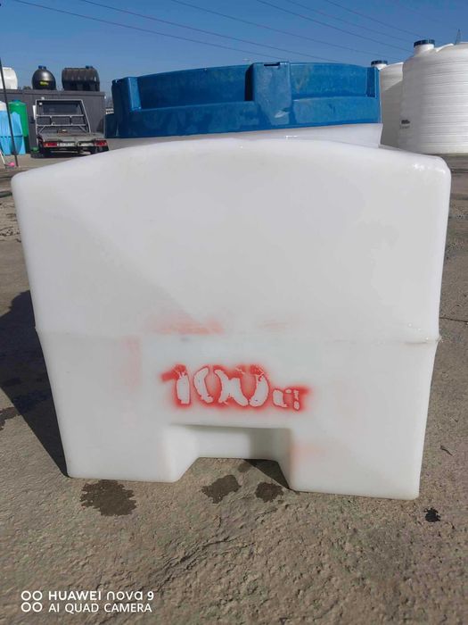 Продавам квадратни резервоари - 100 литра