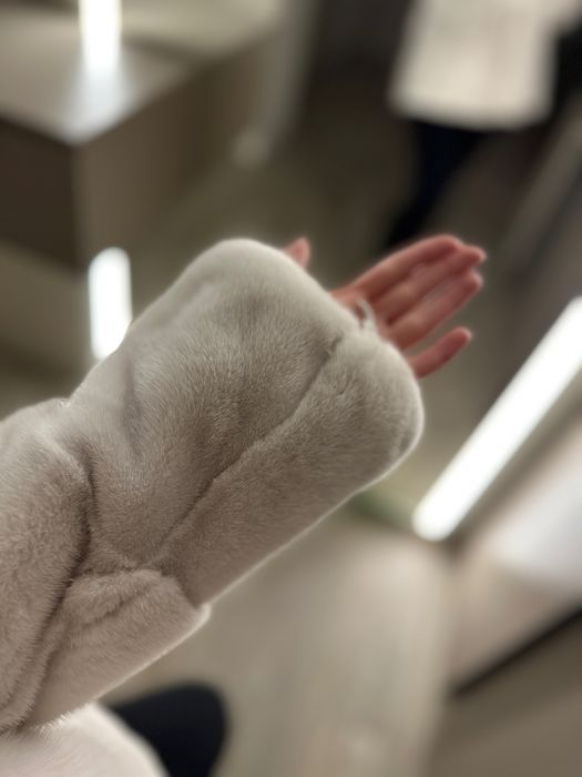 Продам норковую шубу