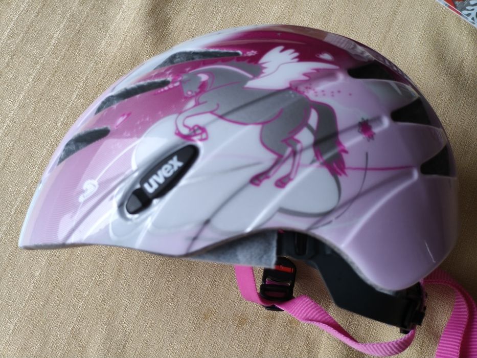 Детска момичешка каска Uvex Kid 1