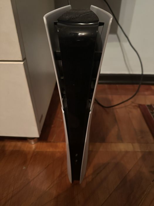 Продается PS5 slim digital