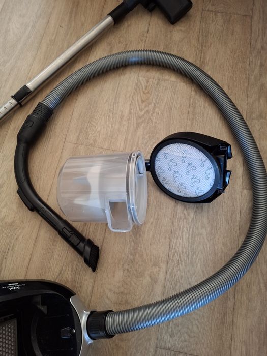 Пылесос  проводной Tefal