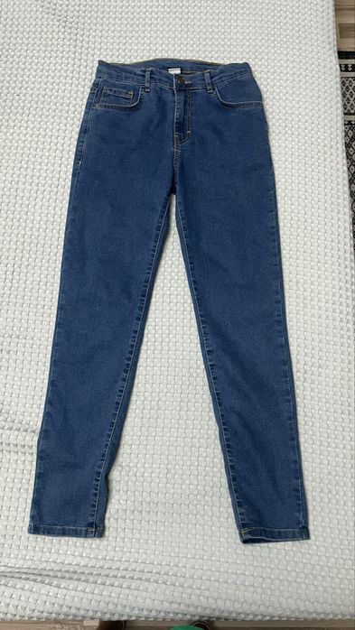 Джинсы подростковые