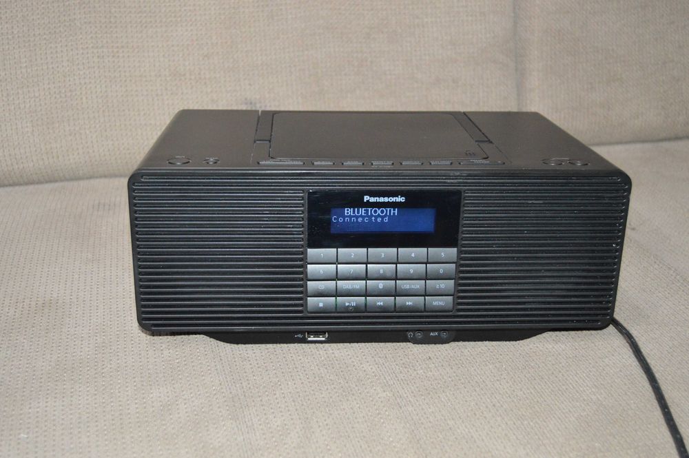 Sistem Audio Portabil Panasonic RX-D70BT – Bluetooth, CD, DAB+, FM, USB