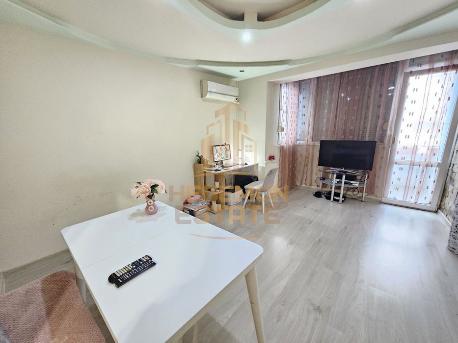 Продава се Четиристаен апартамент в Варна, Колхозен пазар - 93 кв.м за 1775 €/кв.м - Снимка #1