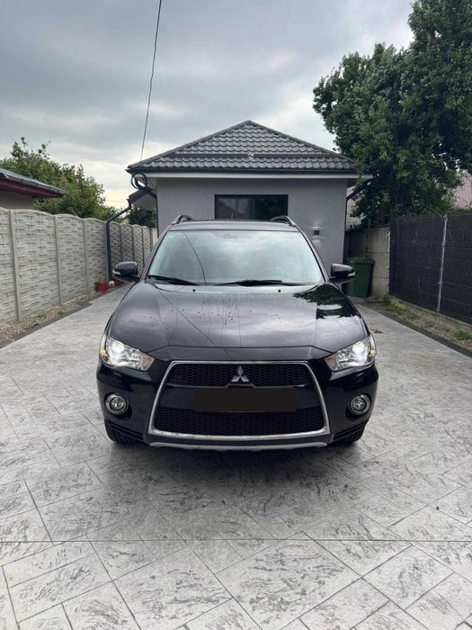 Mitshubishi Outlander