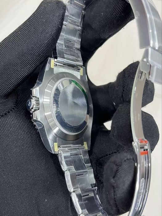 Часы Rolex Submariner “Hulk”