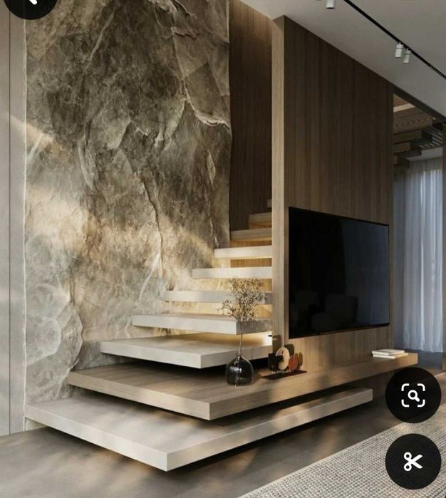 Продава се Къща в Варна, Център - 300 кв.м за 1667 €/кв.м - Снимка #1