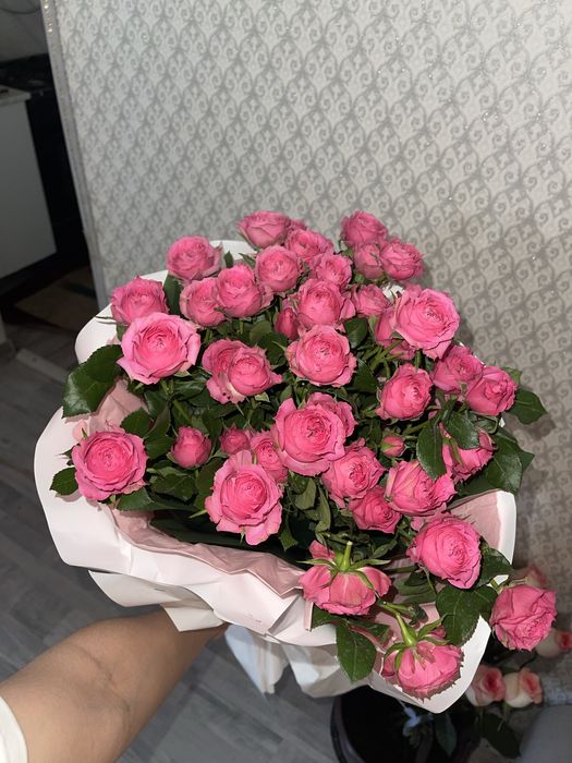 2-3 мың тг гүлдер бар