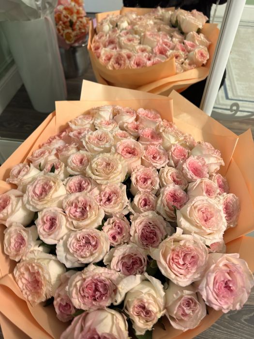 Цветы Астана, гүлдер цветы срочно  продаем, свежие цветы