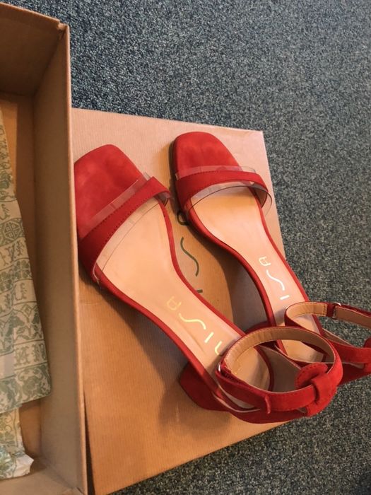 Сандали Unisa 37 номер