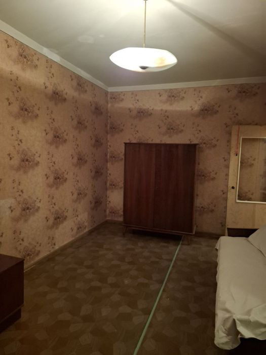 Авиасозлар 3 Продаю 1/3/4 Авиасозлар-3  Цена 42.000.у.е. Ипотека есть.