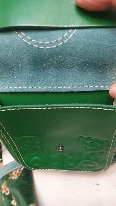 Продам кожаную сумочку с нац арнаментом.